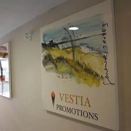 'l'elegant' Centre, Parking Prive, Clim, Terrasse Appartement